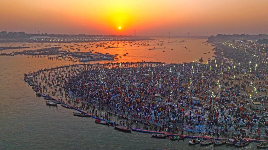 Mahakumbh 2025 Last Shahi Snan on Mahashivratri.